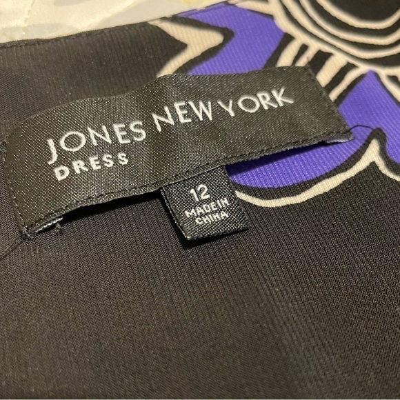 Gorgeous multi color dress - Picture 6 of 10